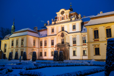 winter Jemniste Chateau